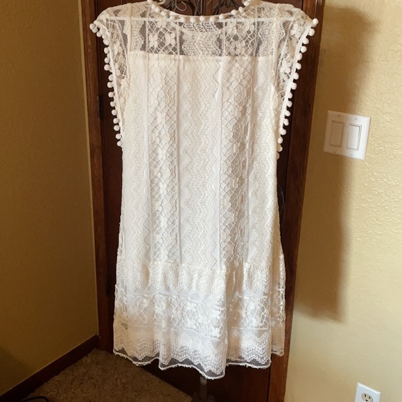 Dress - Picture 2 of 3